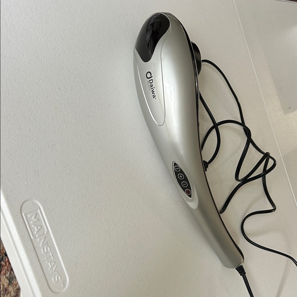 Daiwa Felicity Tapping Pro Silver Handheld Massager